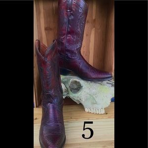 VINTAGE Western Dan Post Exotic Cowboy Boots